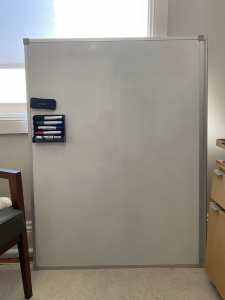 Magnetic whiteboard 1200mm w x 900mm h