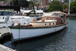 Motorboat Classic Timber Cruiser