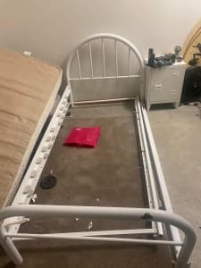Single bed with trundle , 3 bar stools, dining table with 4 chairs