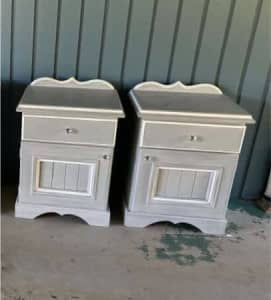 Unavailable —-Bedside tables - Must sell today!!Tomorrow OK as well