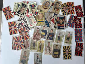 Bulk lot of old vfl afl football trading cards