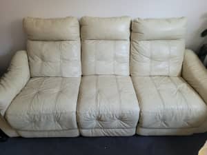 Free - Leather sofa - 3 seater recliner - bought from Nick Scali