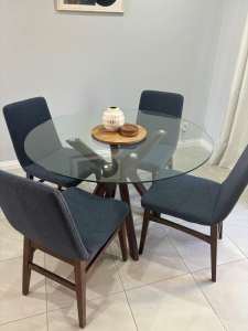 Glass Top Round Dinning Table