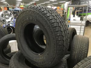 Five 35x12.50R17 Comforser CF1000 all terrain tyres