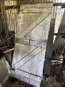 Vintage door in excellent condition 