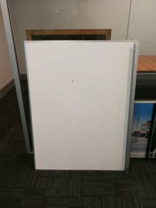 Magnetic whiteboard for home or office 1.2m X 1m