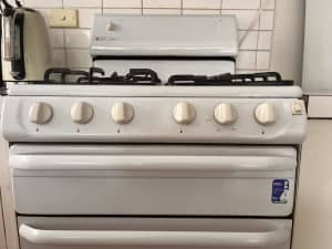 Chef upright gas oven and 4 burner stove