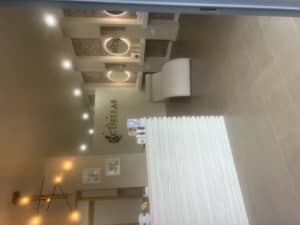 Beauty rooms for rent