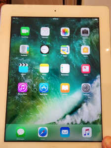 iPad 4th Generation 32 GB WiFi White
