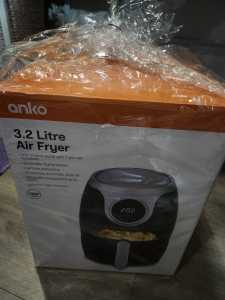 Anko/Kmart 3.2L Air Fryer - Brand New 