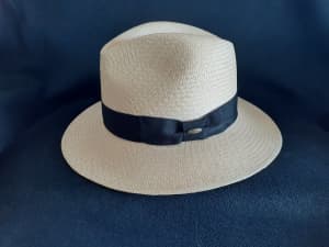 SCALA genuine fine Panama Hat, Size 59cm