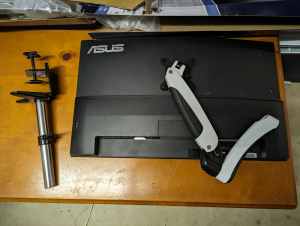 Asus Curve 30in Monitor, with DVI and Display Ports, ,