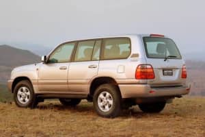 Wanted: Wanting to buy 100 Series Landcruiser