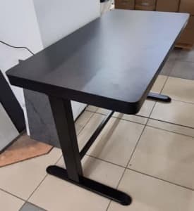 Sit-Stand Desk DES24