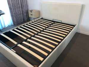 Bed base double white