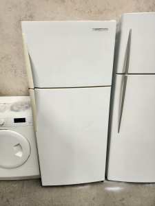 416L Westinghouse frost free fridge freezer with 3 month warranty
