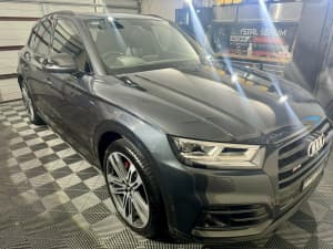 Audi SQ5 grey 