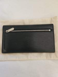 Louis Vuitton Epi Leather black wallet
