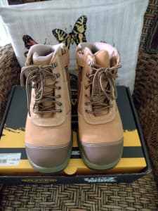 Steel Cap Boots Oliver Brand. Can someone make an offer you might be s