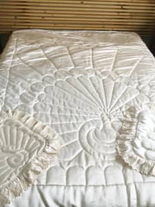 QUEEN BED SIZE SATIN BEDSPREAD WITH EMBOSSED PEACOCK 2 PILLOW SLIPS