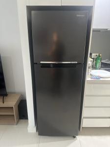 Samsung 326L Top Mount Refrigerator SRT3300B