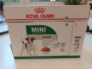 ROYAL CANIN Mini adult pouches for dogs