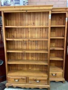 Solid Pine Bookcase Wangara Wanneroo Area Preview