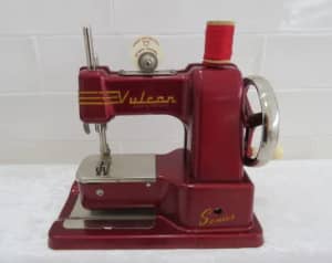SEWING MACHINE VINTAGE VULCAN SENIOR CHILDS -AS NEW RARE COLLECTABLE