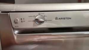 Ariston 60cm dishwasher