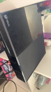 Black Xbox One 500gb storage