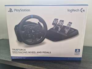 Logitech G923 Ps5/Pc racing wheel and pedals