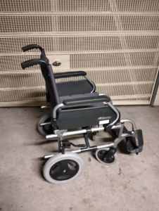 Wheelchair 120kg folding can deliver