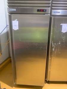 Bakers Buddy 1 door upright freezer self-contained 522 Ltr