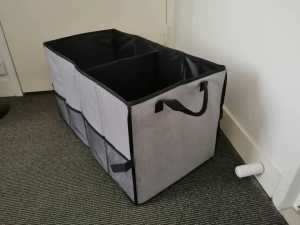Collapsible car organizer/storage cube