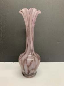 Vintage Purple Vase 20cm high. Perfect condition.