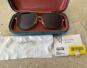 Authentic red and green Gucci aviator sunglasses women’s