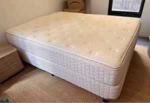 Can deliver - Queen bed base with pillow-top mattress