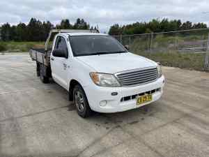 2006 Toyota Hilux Workmate 5 Sp Manual C/chas