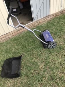 Victa push mower with catcher