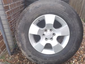 4X TOYO OPEN COUNTRY TYRES AND RIMS FOR NISSAN NAVARA 