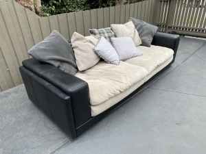3.5 seater sofa with cushions used