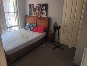 Room in canning Vale 