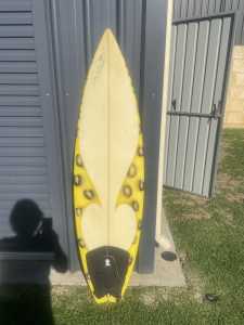 5’10 Surfboard For Sale