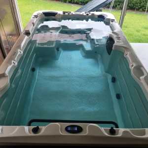 Vortex Aqualounge Professional Swim spa