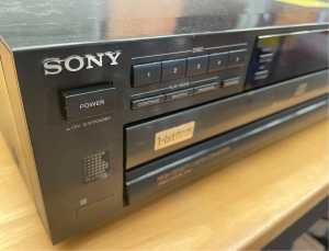 Sony CD Player 5 Disc Multichanger CDP-C315 Made in Japan