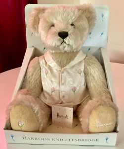 Harrods collectable bear (2002)