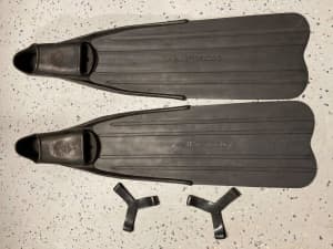 Picasso speed spearfishing fins size 42-44 with fin keepers