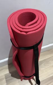 Non slip durable yoga fitness mat