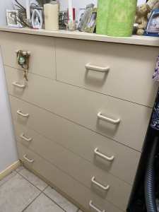 Tallboy 6 drawers 