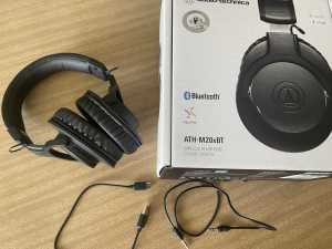 Audio Technica Bluetooth Headphones ATH-M20xBT